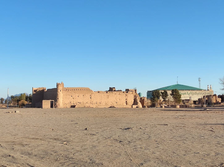 Khavidak Castle, Iran